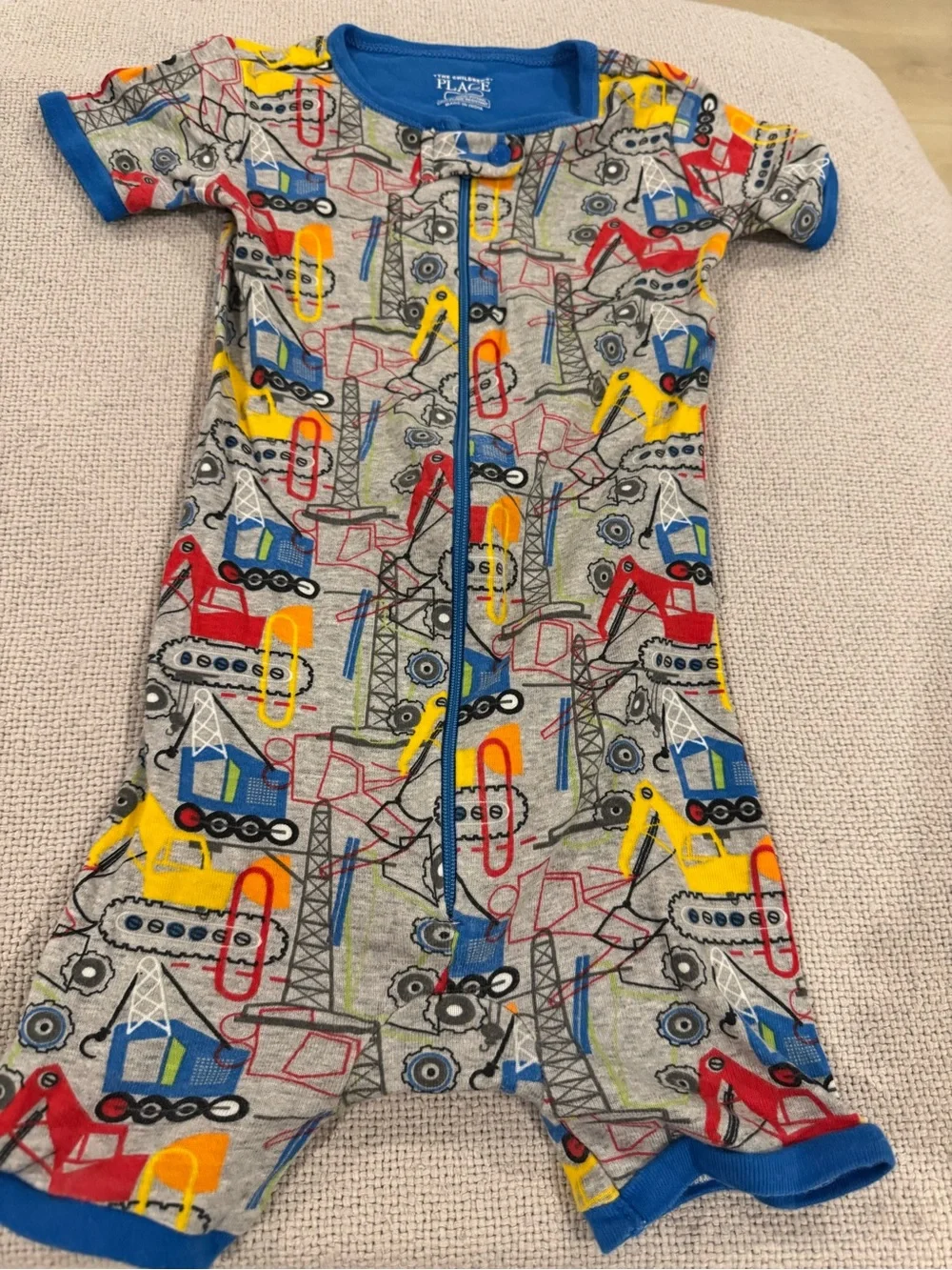 The Children's Place Gray Construction Print Short Sleeve Romper with Blue Trim